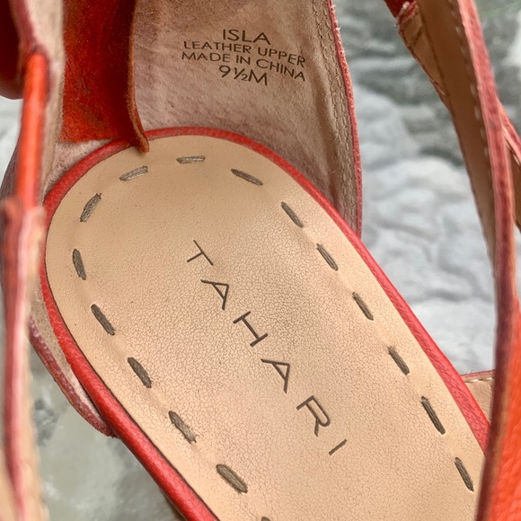 Tahari wedge sandals - Picture 4 of 6